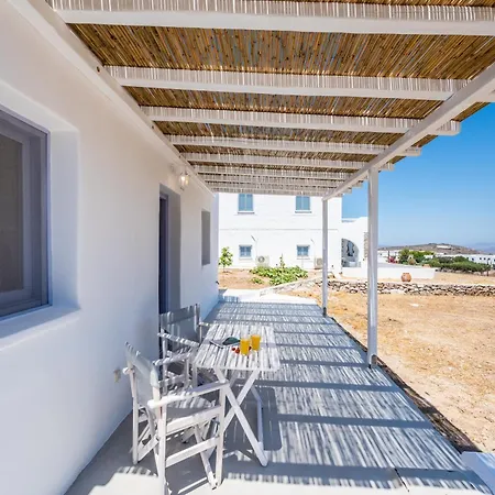 Feriehus Plaka Suites *