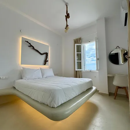 Feriehus Plaka Suites