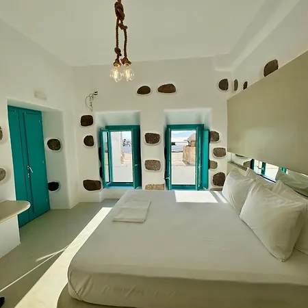 Plaka Suites בית נופש *